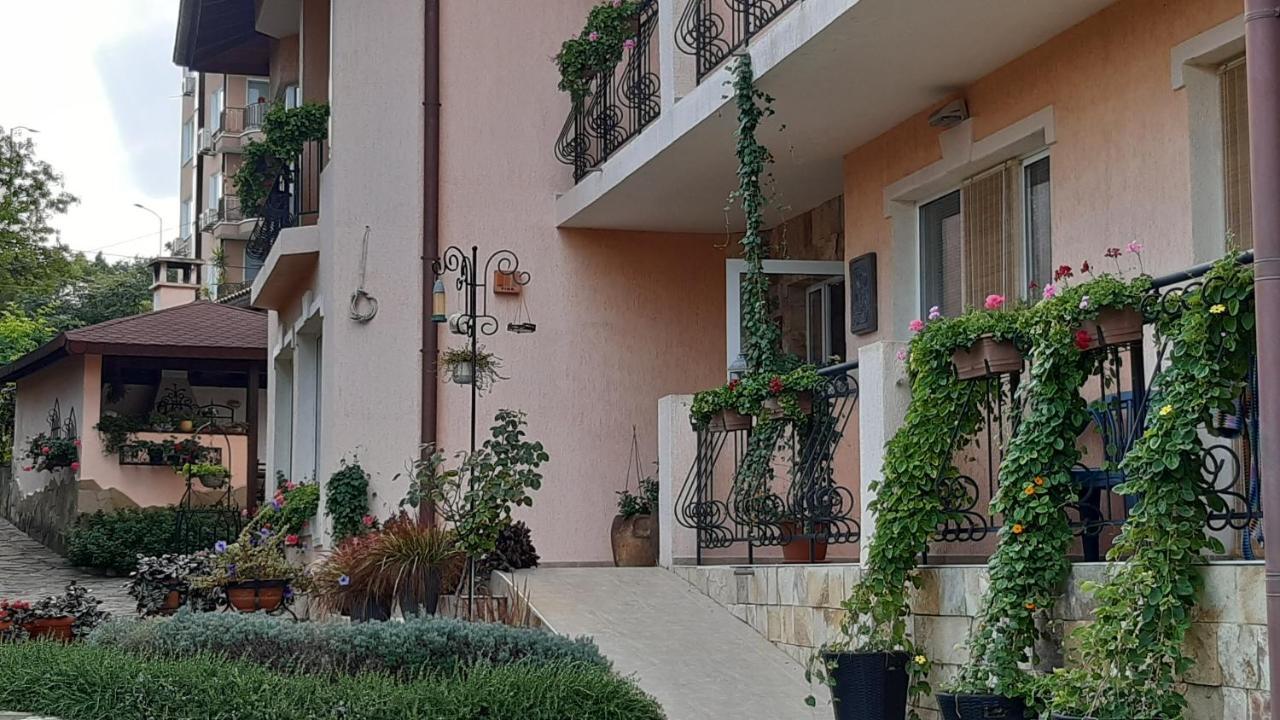 Motivi Hotel Szent Konstantin és Elena Kültér fotó